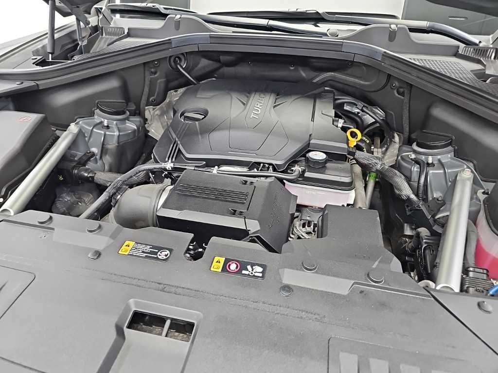 Genesis GV80 — photo 05