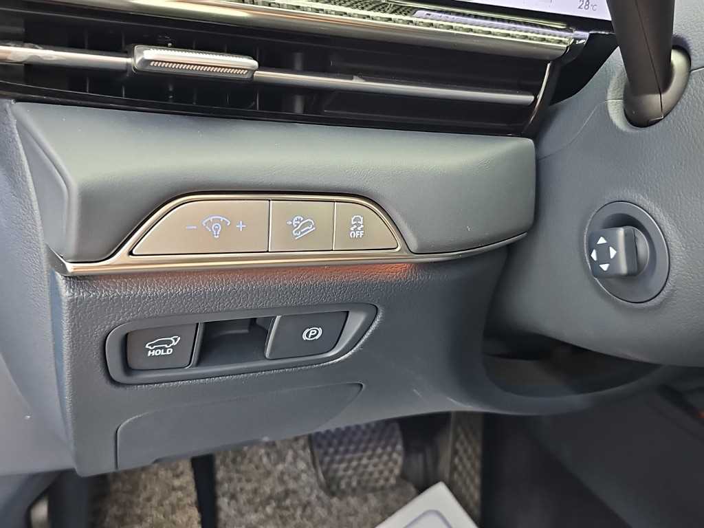 Genesis GV80 — photo 18