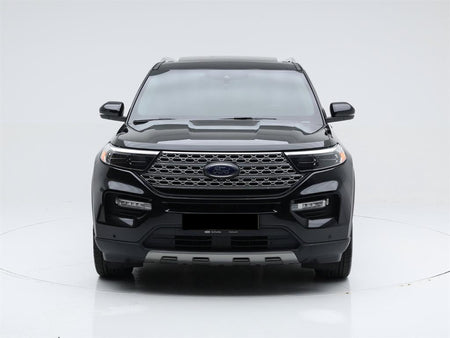 Ford Explorer — photo 02
