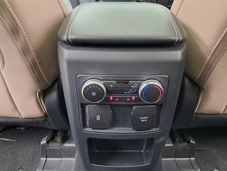 Ford Explorer — photo 16
