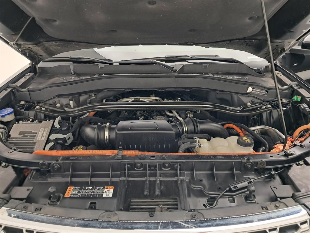 Ford Explorer — photo 19
