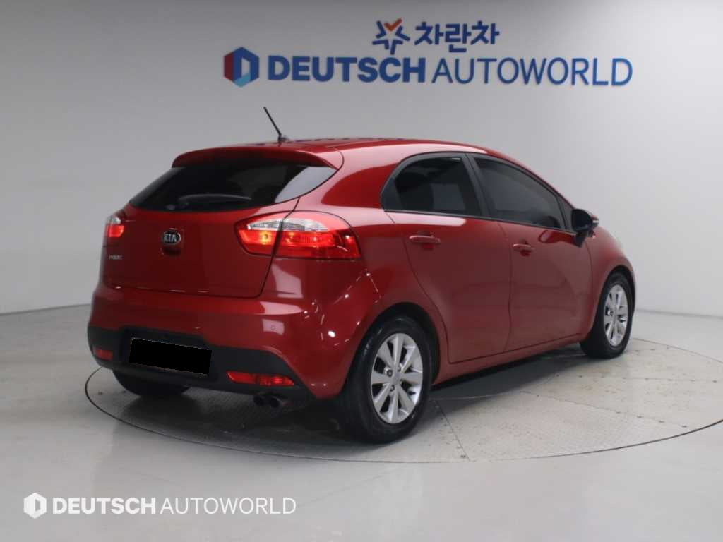 Kia pride — photo 02