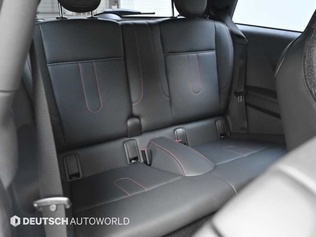 Mini Cooper — photo 12