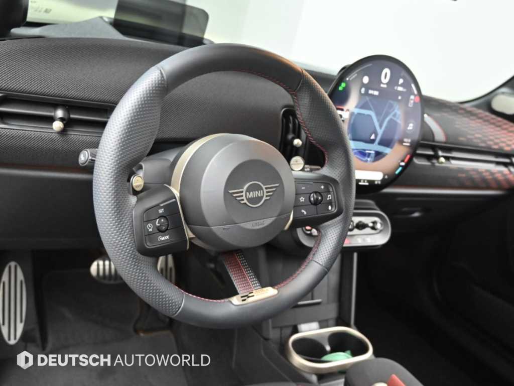 Mini Cooper — photo 13