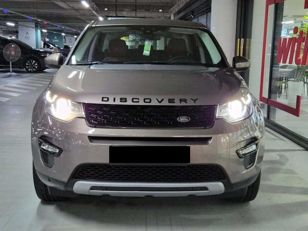 Land Rover Discovery Sport — photo 02