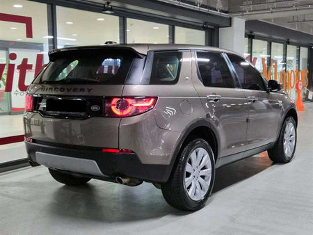Land Rover Discovery Sport — photo 04