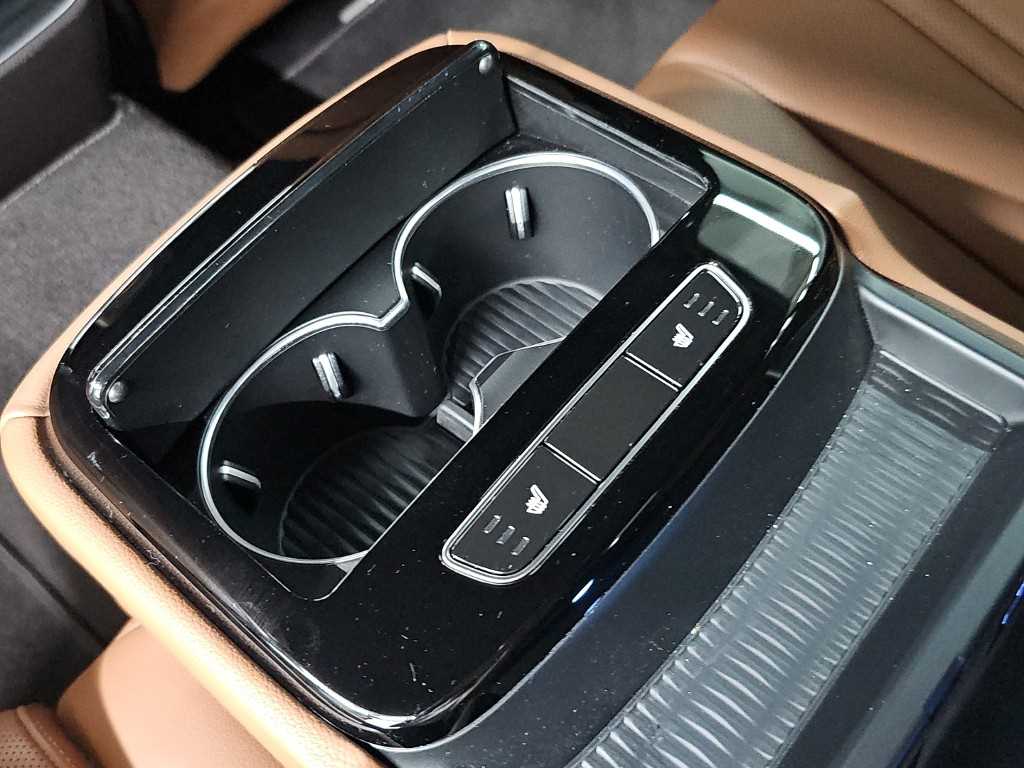 Genesis G80 — photo 14