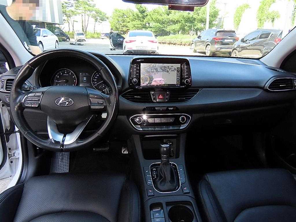 Hyundai i30 — photo 07
