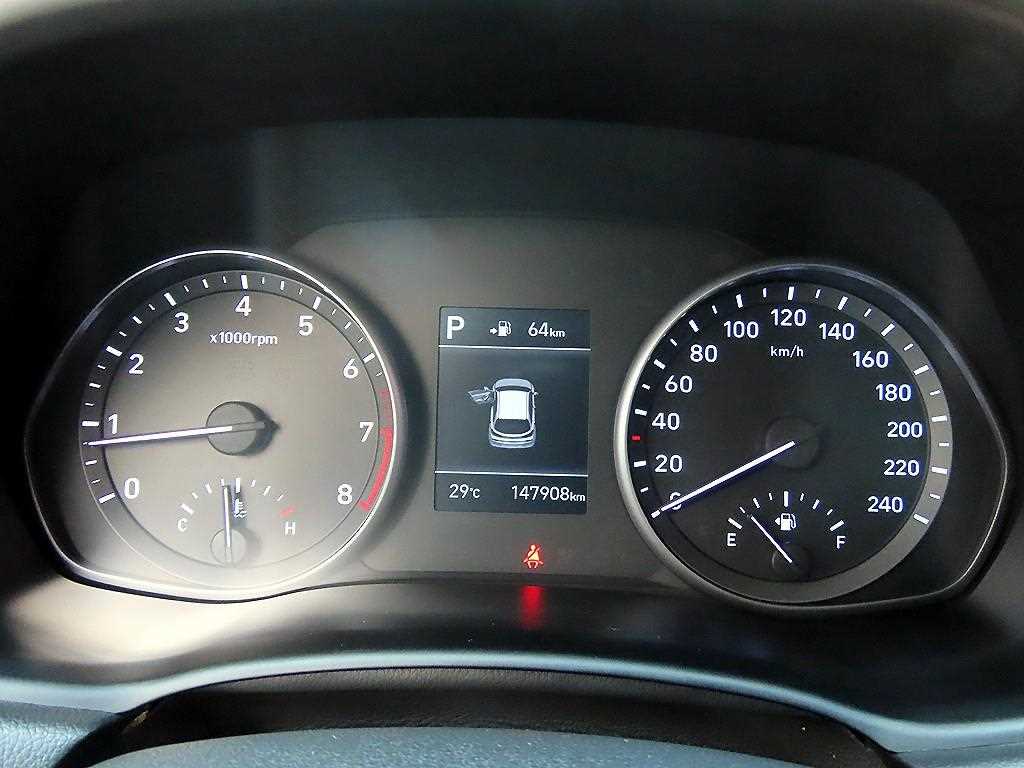 Hyundai i30 — photo 09
