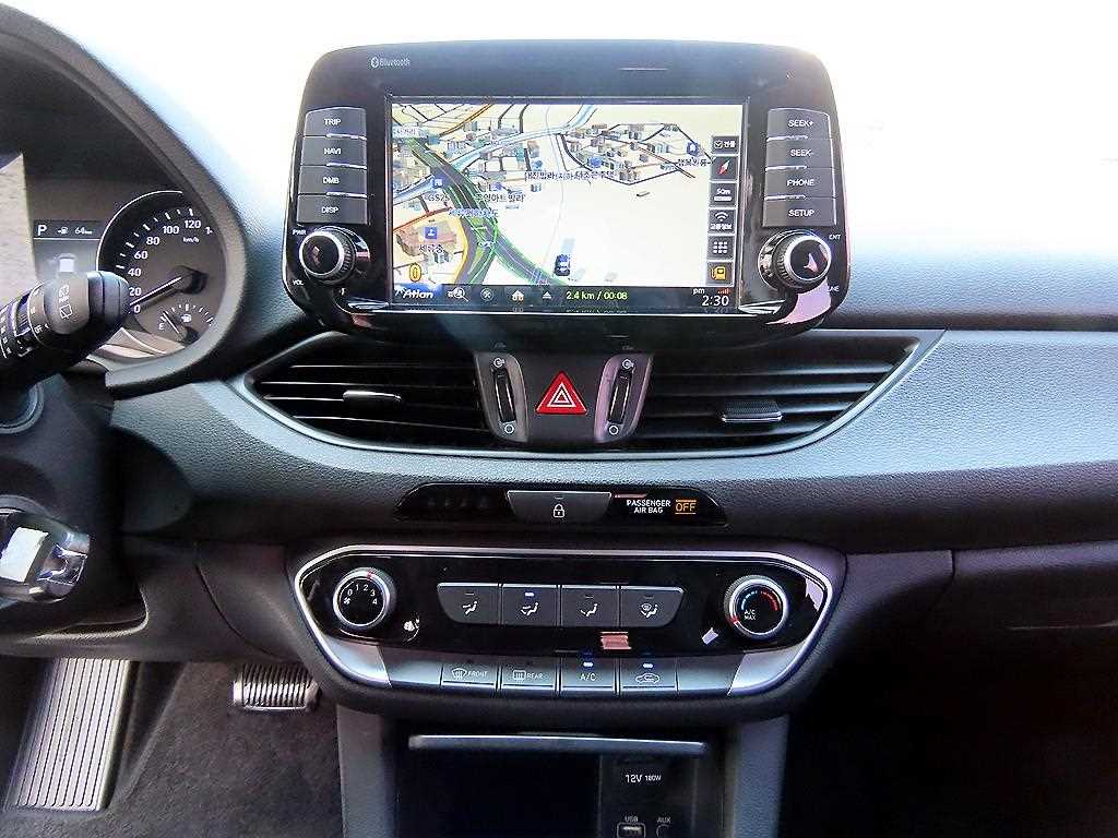 Hyundai i30 — photo 13