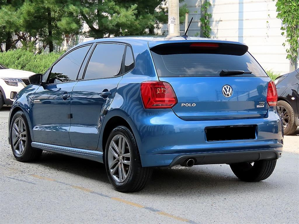 Volkswagen Polo — photo 03