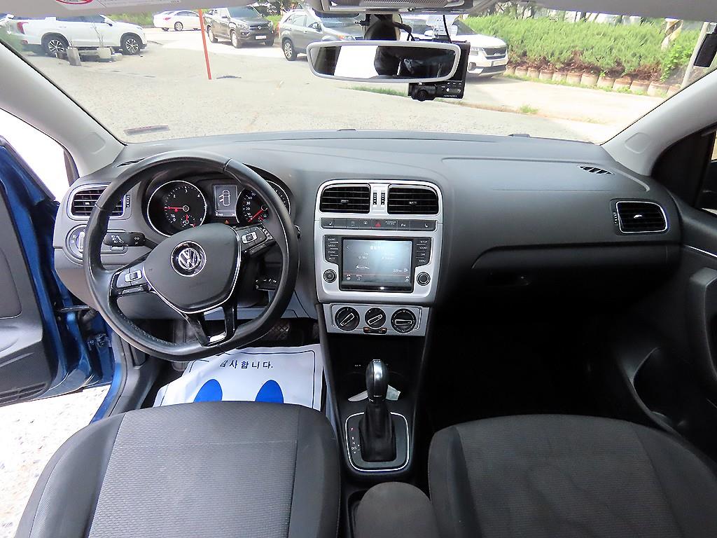 Volkswagen Polo — photo 07