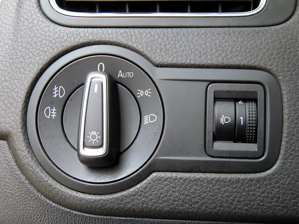 Volkswagen Polo — photo 12