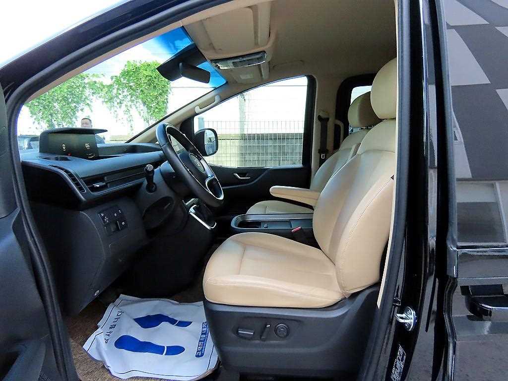 Hyundai Staria — photo 05