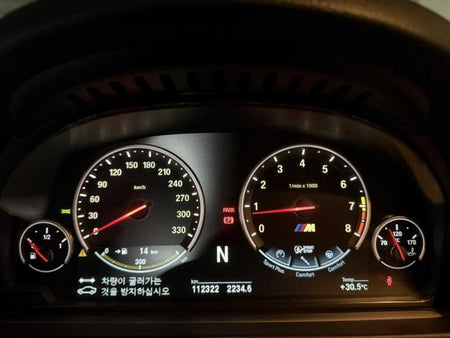BMW M5 — photo 12
