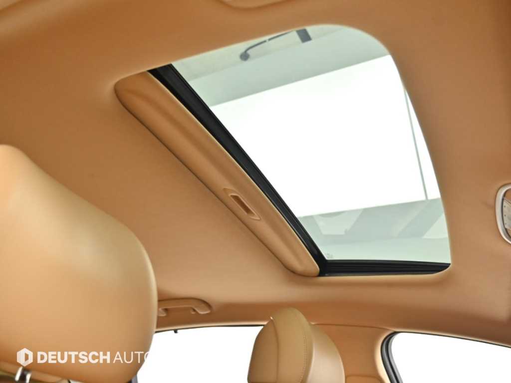 Kia K9 — photo 19