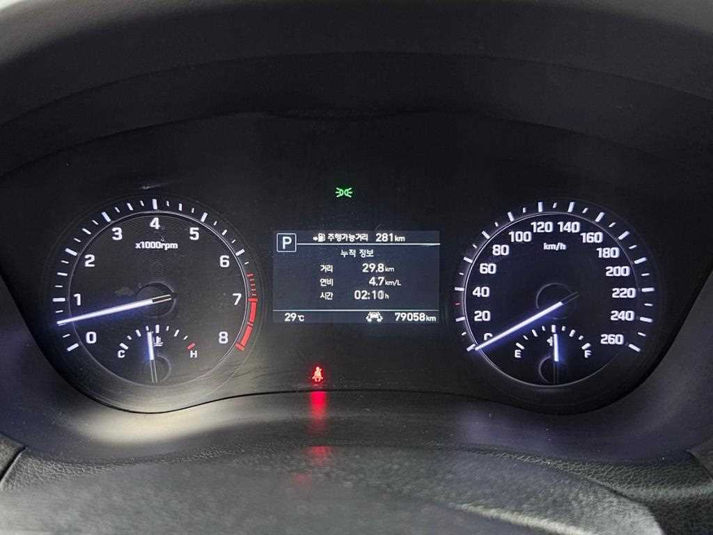 Genesis G80 — photo 08
