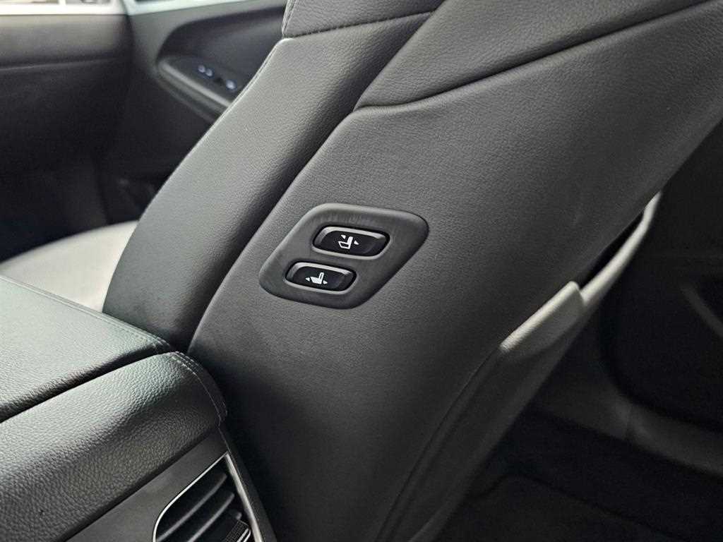 Genesis G80 — photo 18