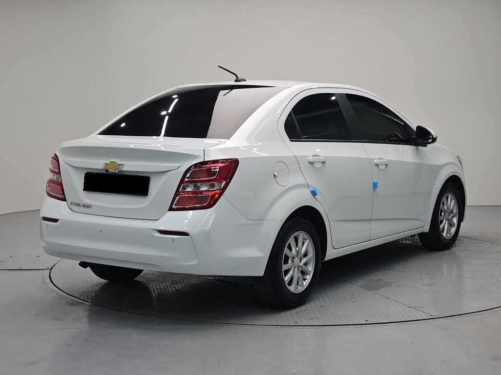 CHEVROLET Aveo — photo 04