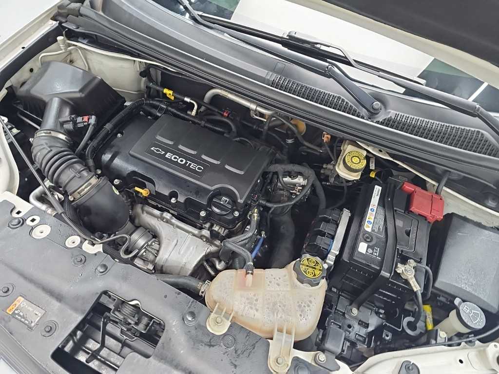 CHEVROLET Aveo — photo 05