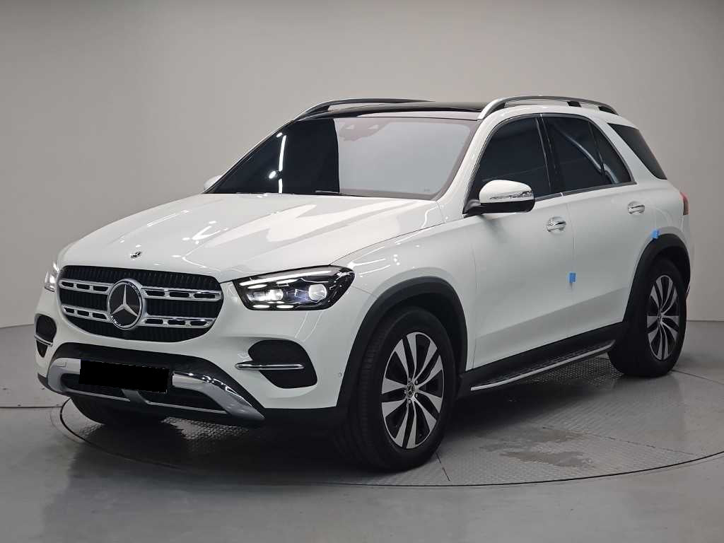 Mercedes-Benz GLE-Class — photo 01
