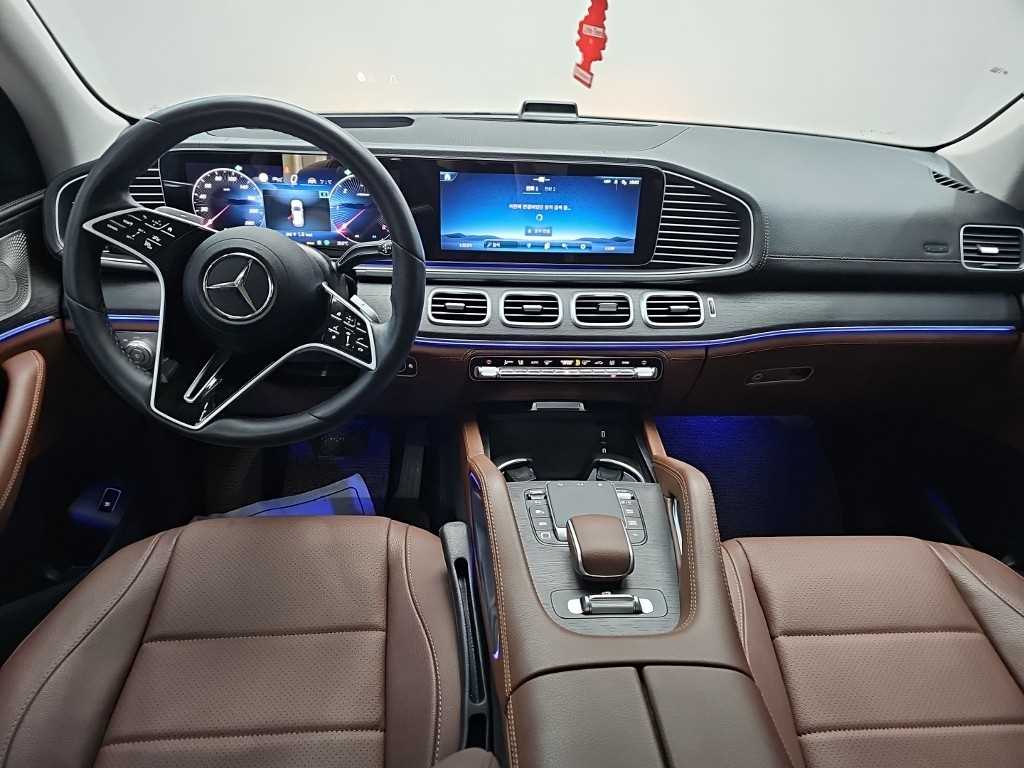 Mercedes-Benz GLE-Class — photo 07