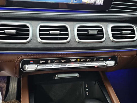Mercedes-Benz GLE-Class — photo 10
