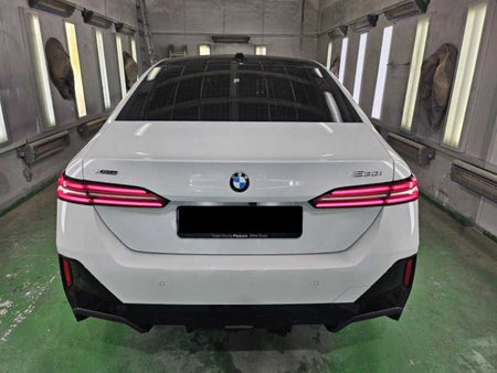 BMW 5-Series — photo 02