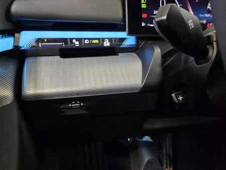 BMW 5-Series — photo 10