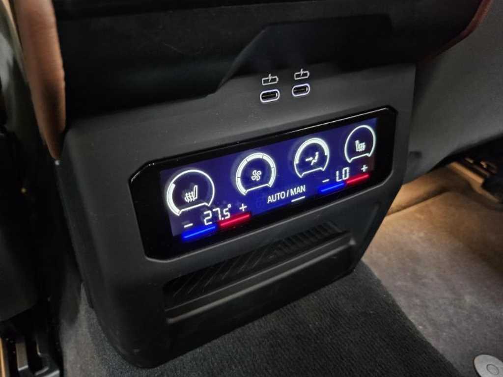 BMW 5-Series — photo 15