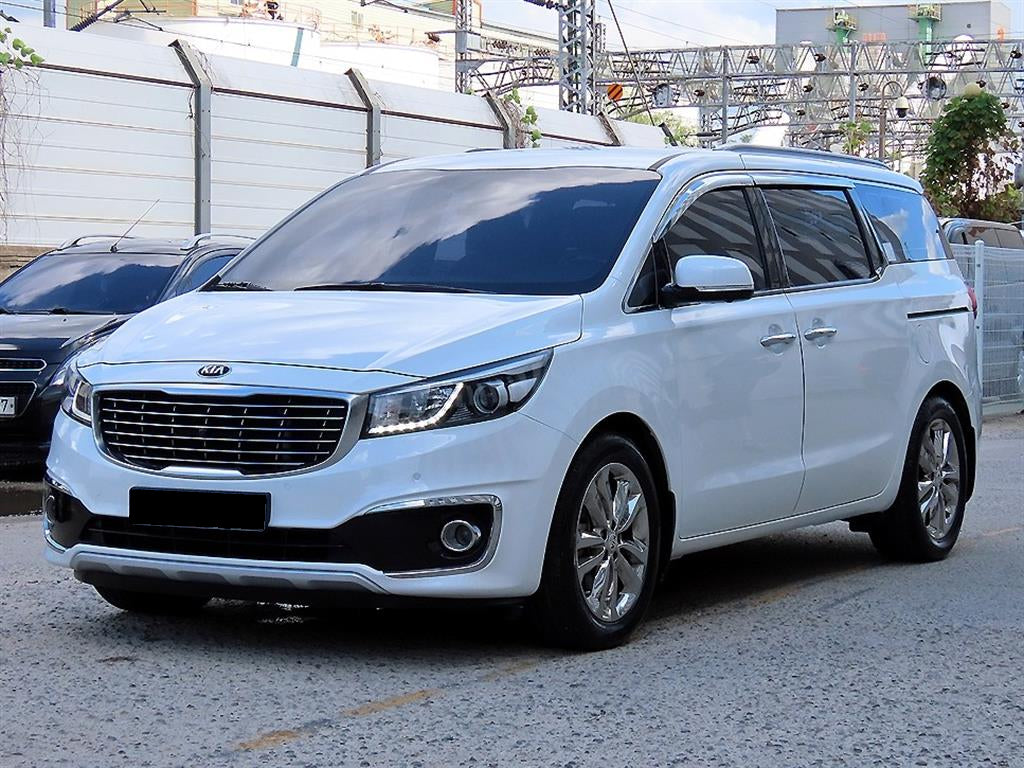 Kia Carnival — photo 02