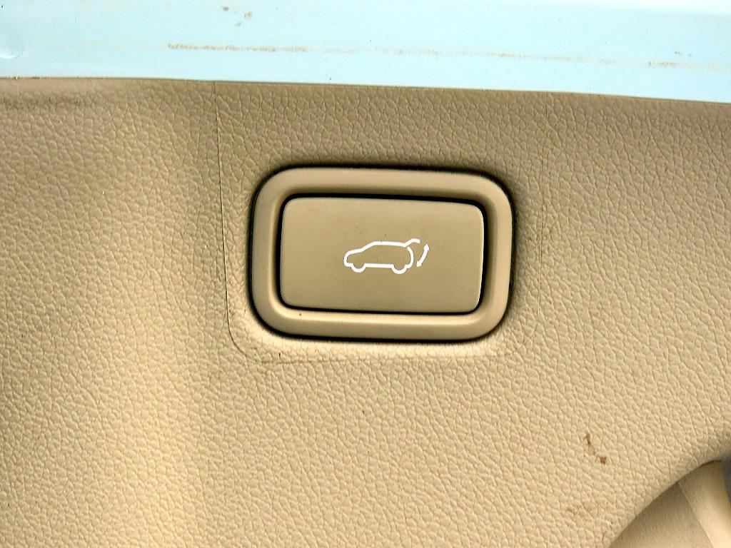Kia Carnival — photo 16