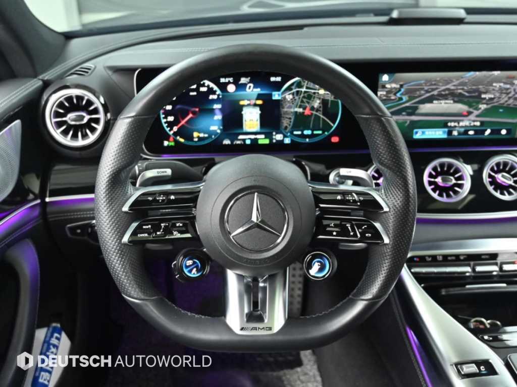 Mercedes-Benz AMG GT — photo 13