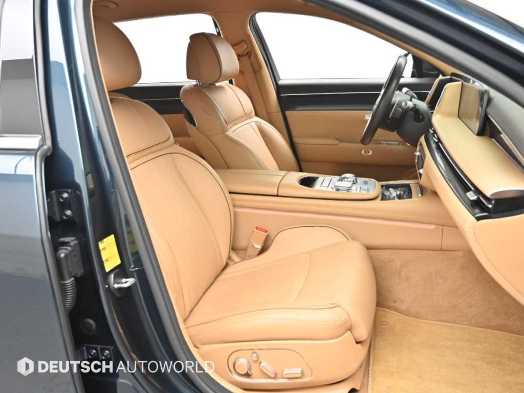 Genesis G90 — photo 10
