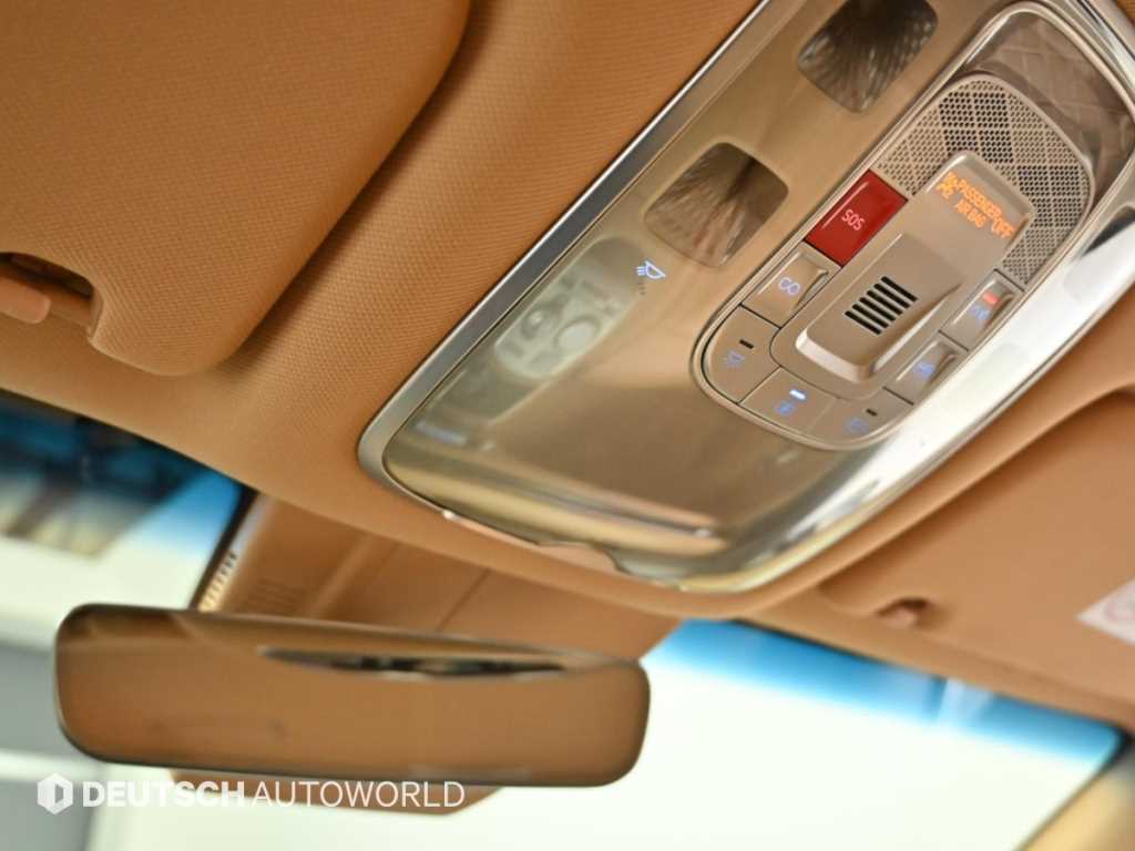 Genesis G90 — photo 18