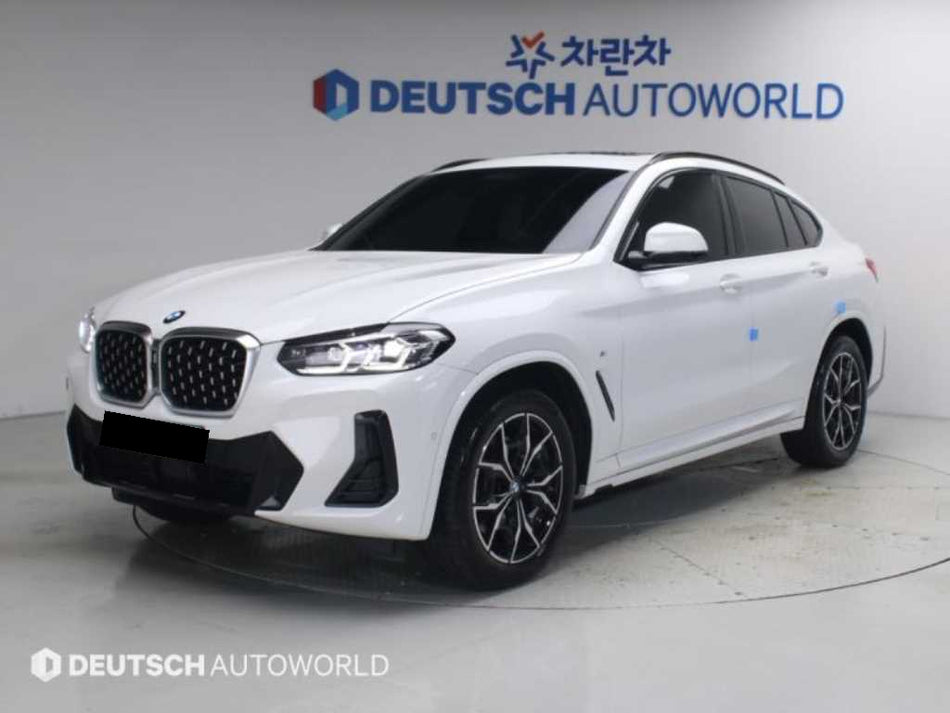BMW X4 — photo 01
