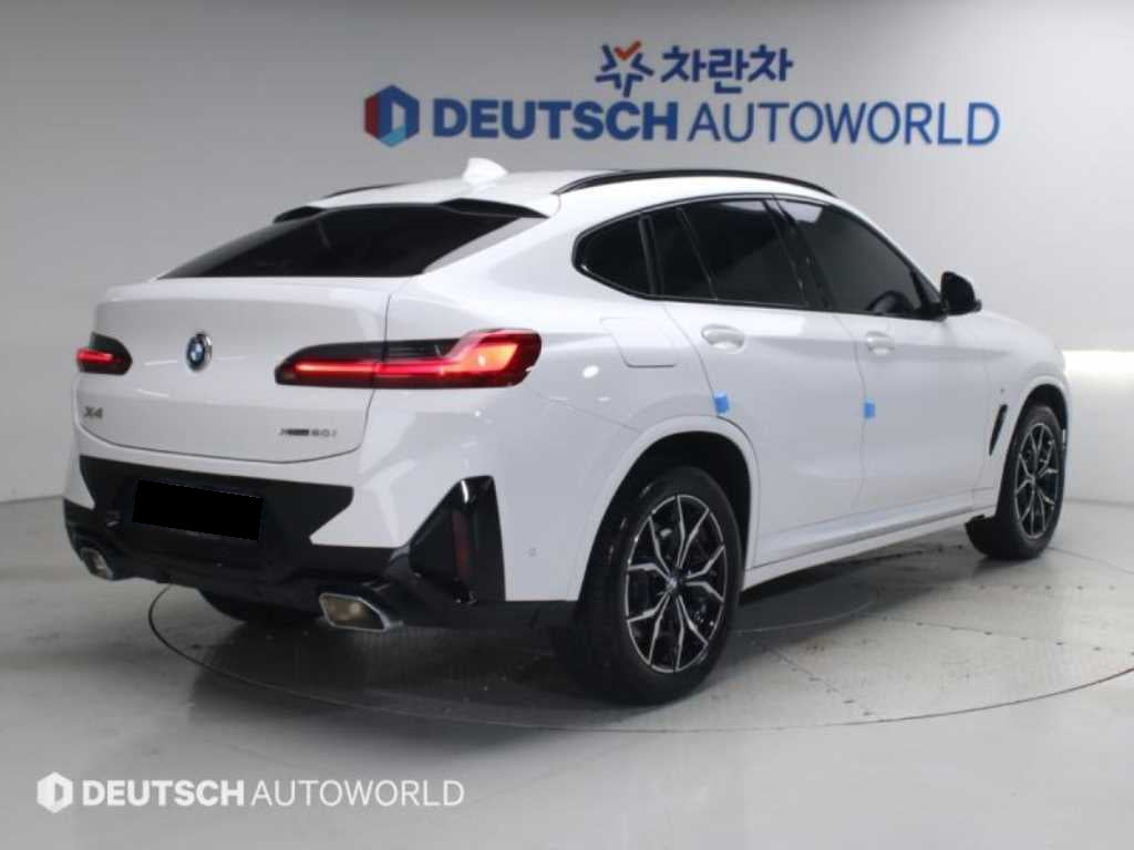BMW X4 — photo 02