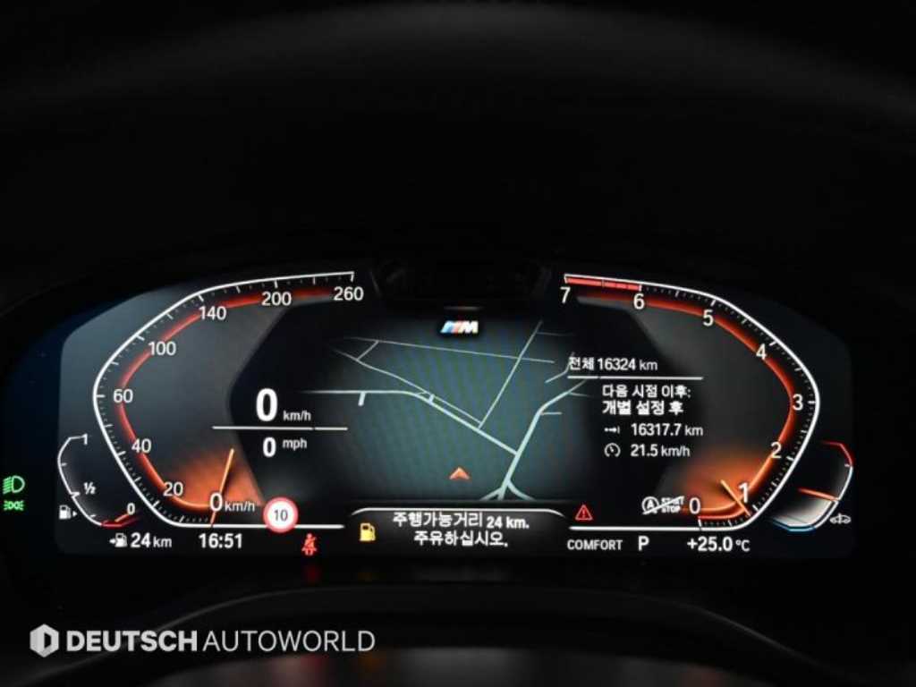 BMW X4 — photo 08