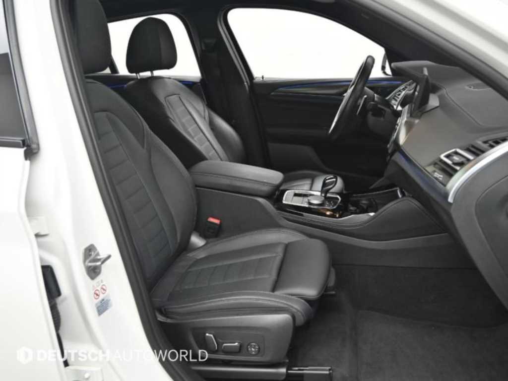 BMW X4 — photo 10