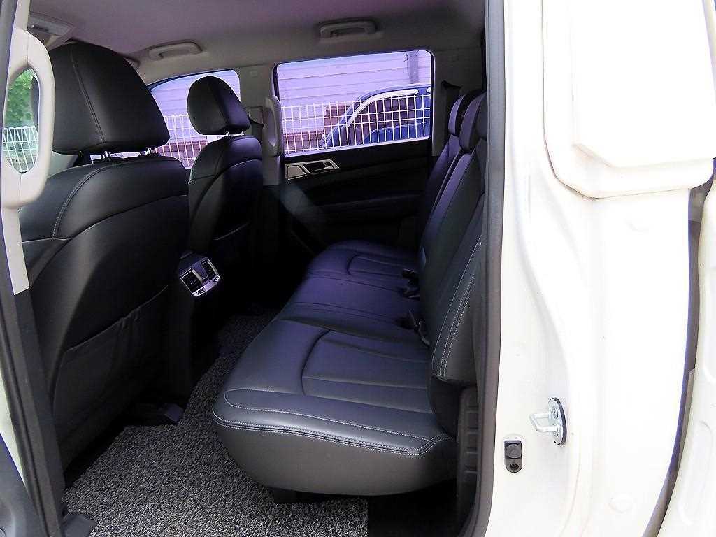 KGM Rexton Sports — photo 06