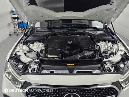 Mercedes-Benz E-Class — photo 06