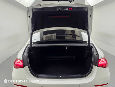 Mercedes-Benz E-Class — photo 19