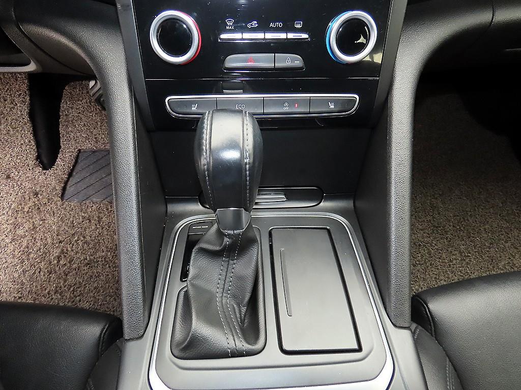 RENAULT SM6 — photo 10