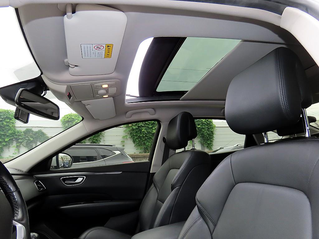 RENAULT SM6 — photo 18