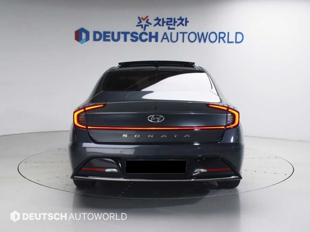 Hyundai Sonata — photo 04