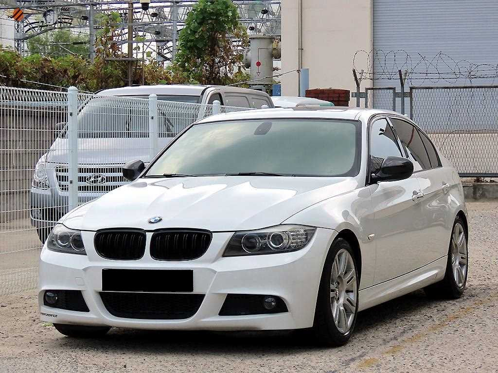 BMW 3-Series — photo 02