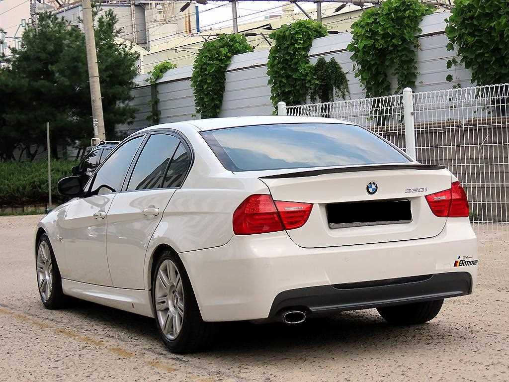 BMW 3-Series — photo 03