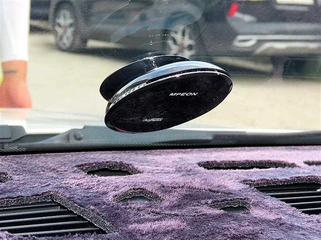 BMW 3-Series — photo 15
