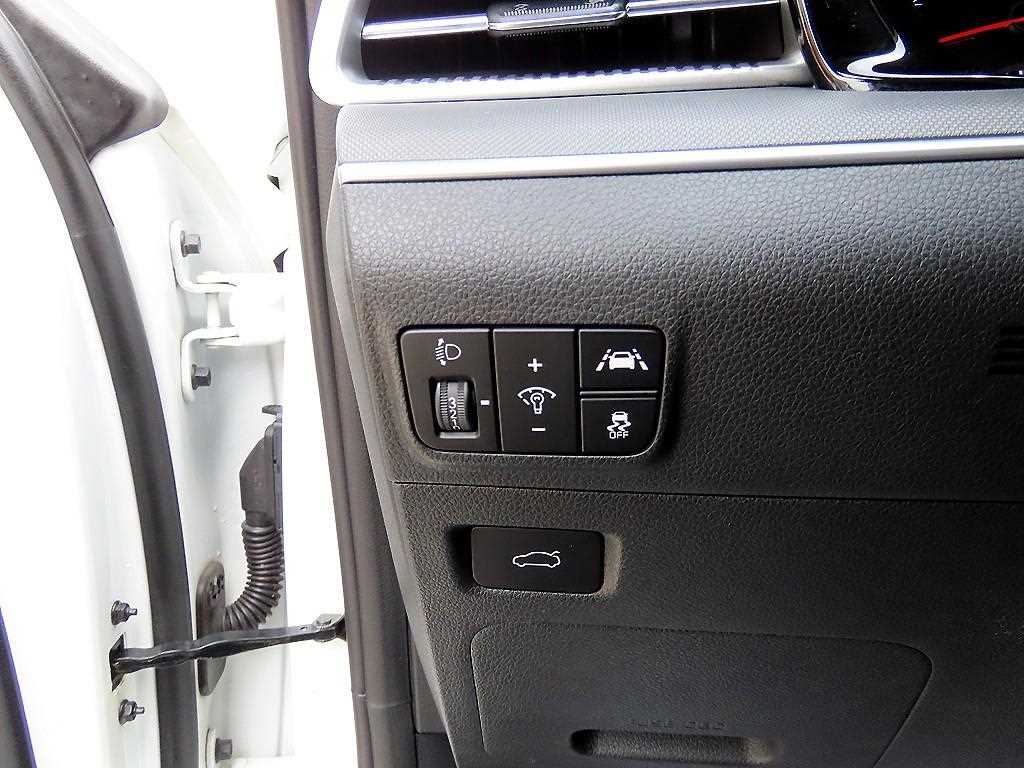 Kia K5 — photo 12