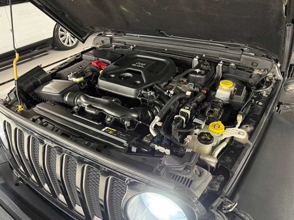 Jeep Wrangler — photo 06